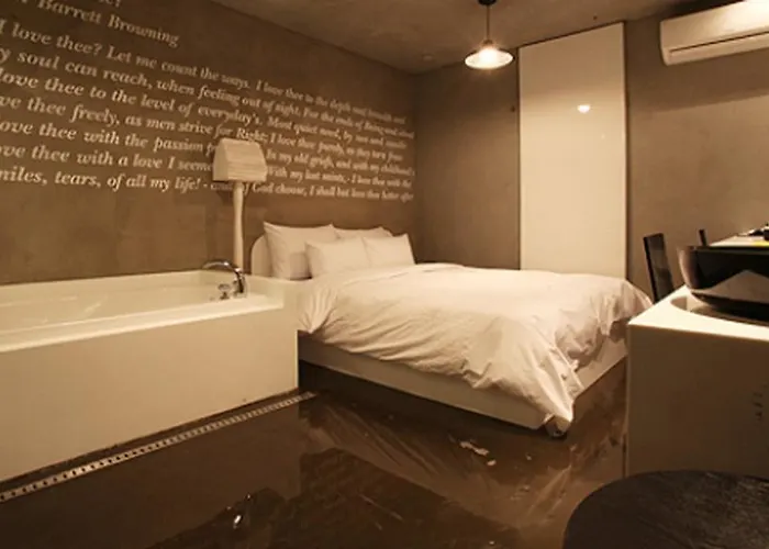 Hotel Pop2 Jongno 3*