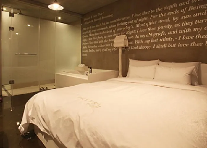 Hotel Pop2 Jongno Seul