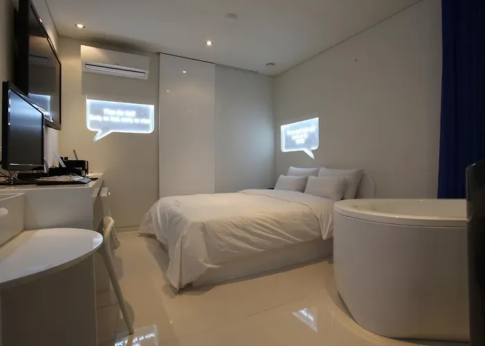 Pop2 Jongno 3*